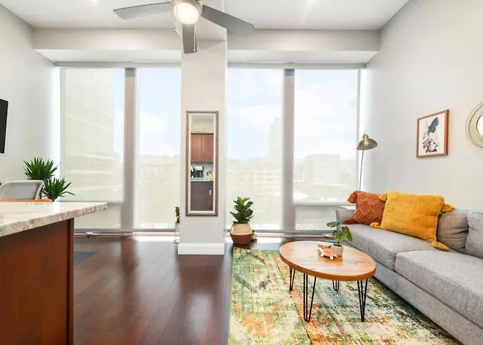 Hostwise Stays - The Washington At Chatham - Free Parking, Private Gym, More!