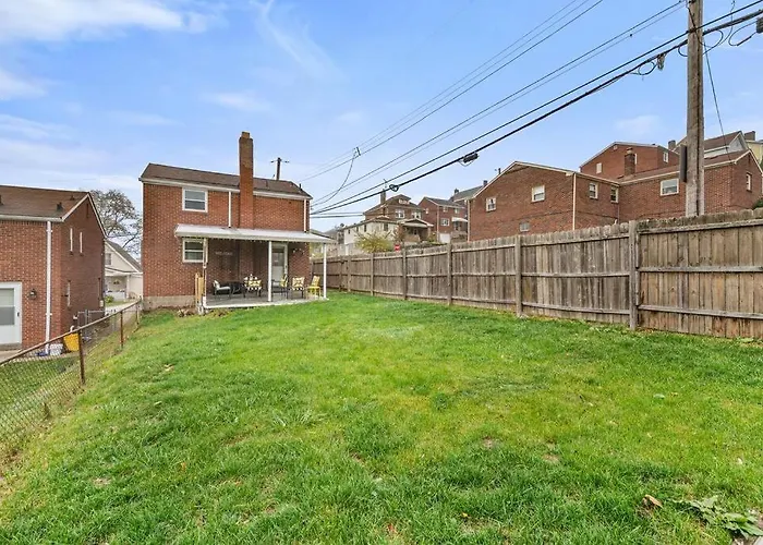 Open Floor Spacious Home, 15Min From Downtown, Private Garage, Kids Friendly