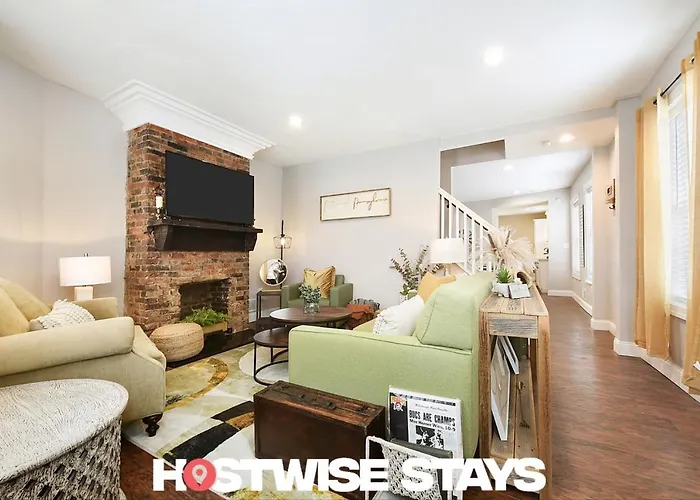 Hostwise Stays - The Carnegie - Sauna, 1 Block From Butler St, Family Friendly