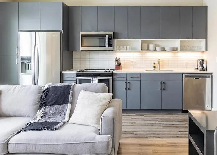 Landing Modern Apartment With Amazing Amenities