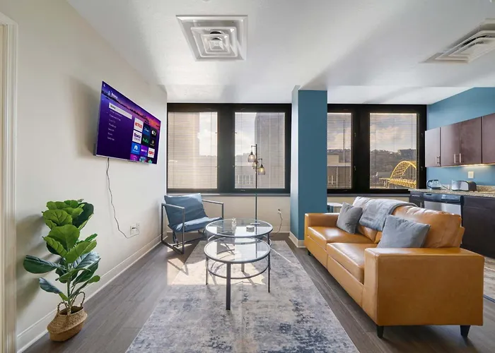 Cozy Chic Downtown Pittsburgh 7Th Floor Views Fast Wifi 24-7 Gym Lounge Roku
