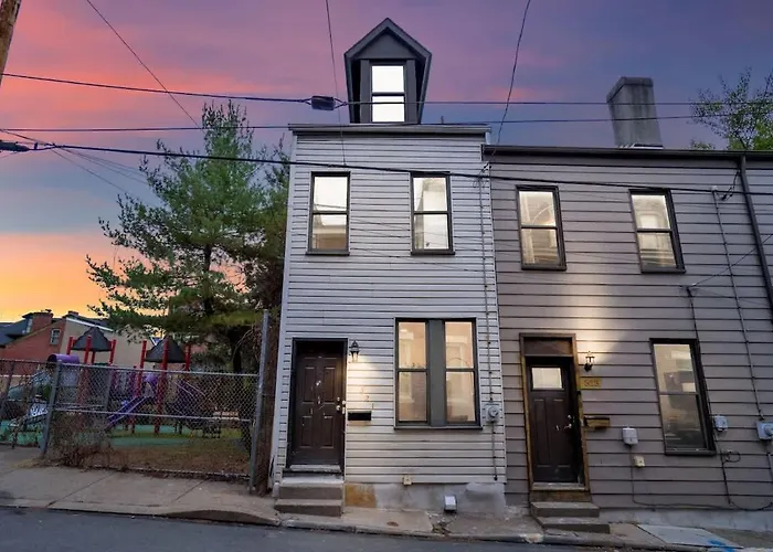 North Shore 3 Bdrm House With Fire Pit & Yard