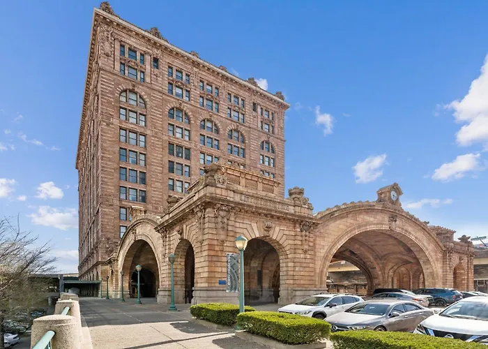 Placemakr Downtown Pittsburgh At The Pennsylvanian