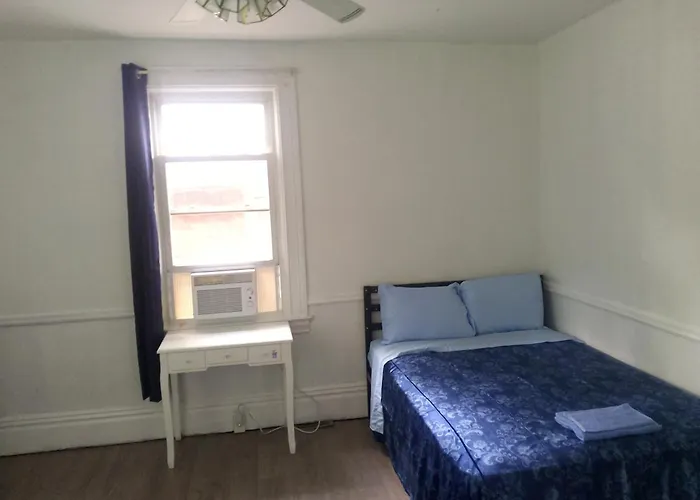 Bedroom Close To Stadiums And Downtown