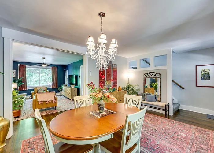 Easy Access To Pittsburgh: Urban Retreat W/ Deck