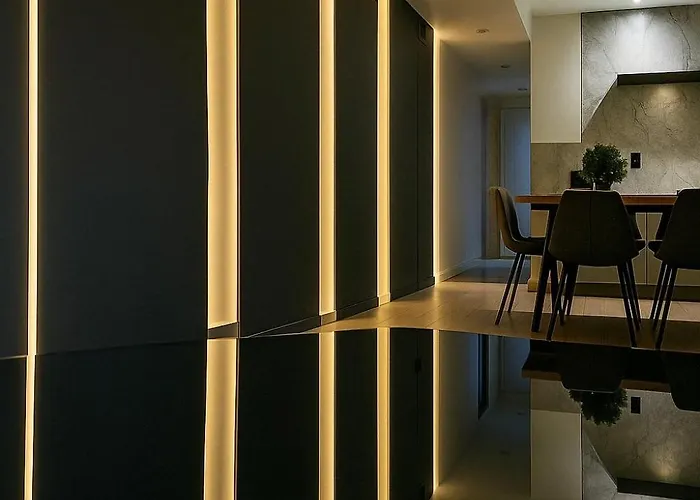 3 King Beds Free Parking Modern Luxe Escape