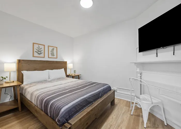 Pittsburgh Shadyside 2B Stylish And Cozy Private Bedroom With Shared Bathroom