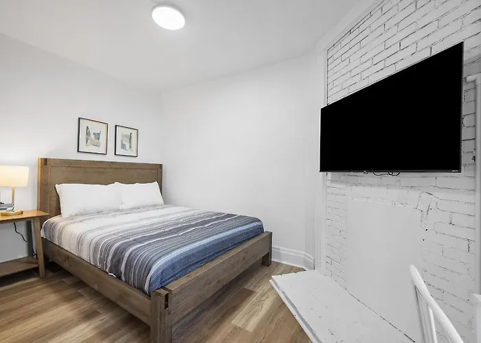 Pittsburgh Shadyside 3B Modern And Cozy Private Bedroom With Shared Bathroom