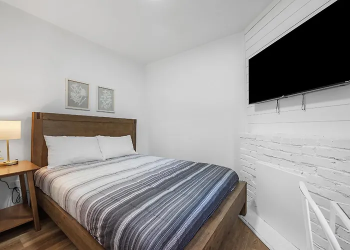 Pittsburgh Shadyside 1B Cozy And Stylish Private Bedroom With Shared Bathroom