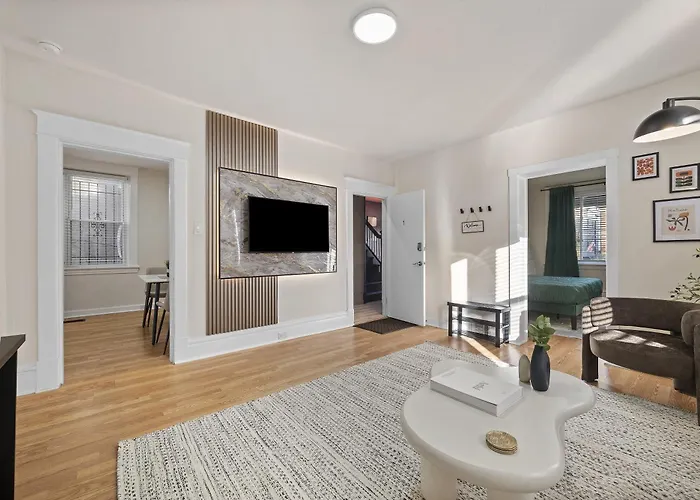 Squirrel Hill Chic Spacious 1Br Parking Gym