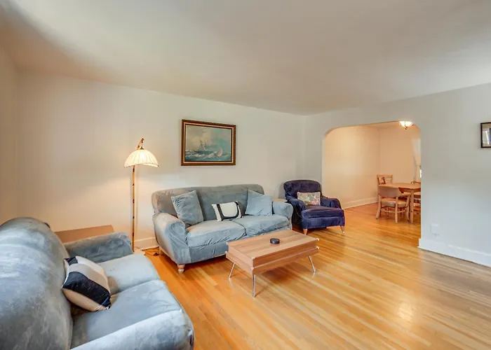 4 Mi To Downtown Pittsburgh: Family Home W/ Patio