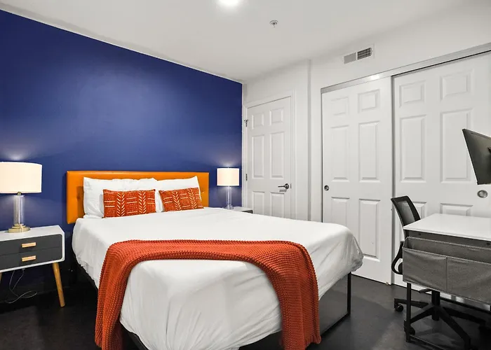 Cozysuites At William