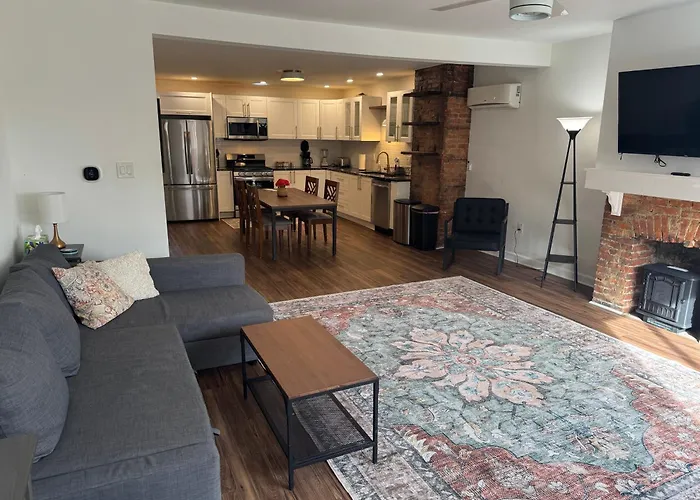 Home In The Heart Of Pittsburgh