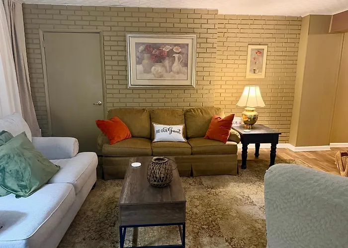 Cozy Cabin Vibe In The City