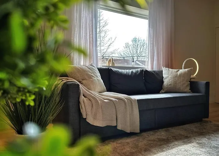 King Bed •Private Patio&Parking•Sophisticated Stay