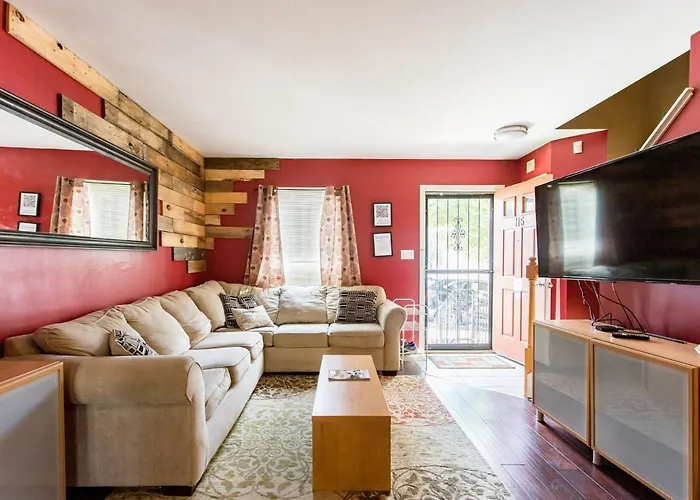 Triph - Townhouse, Ev Charger, Off Street Parking