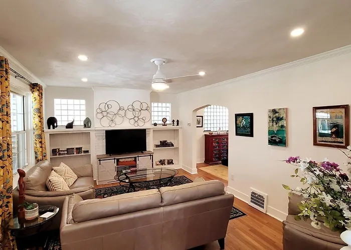 The Brookline Retreat