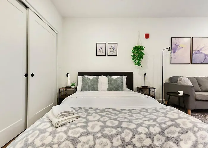Cozy Apt+Gym+Ev+Free Onsite Parking+Near Upmc