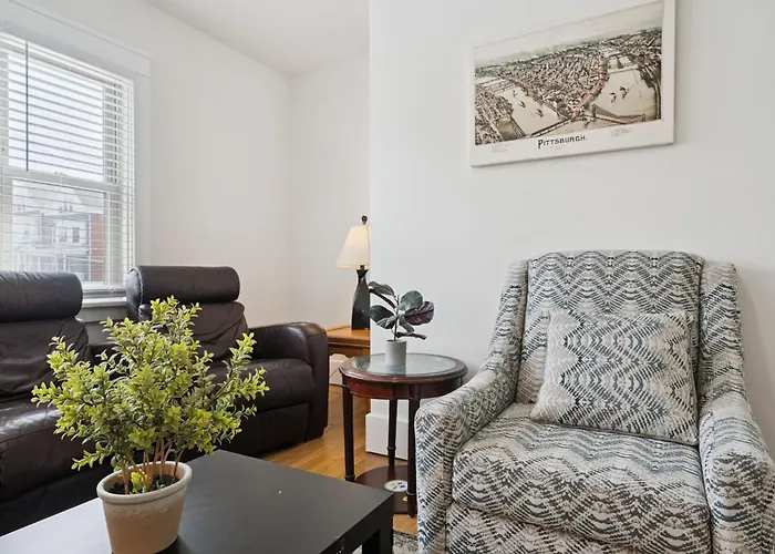 Comfy And Spacious 3 Bedroom - Easy City Access