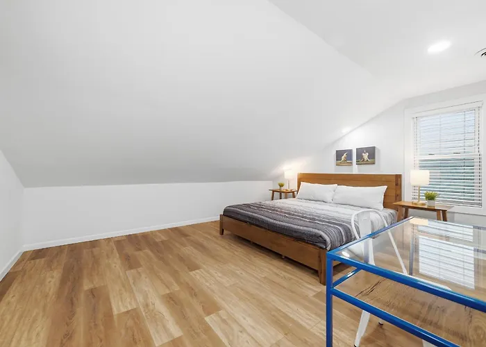 Pittsburgh Millvale E Modern And Quiet Private Bedroom With Shared Bathroom