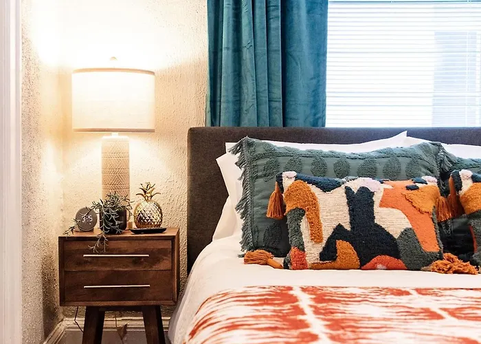 Sweet Little Suite 1Br Suite Near Hospital & Park