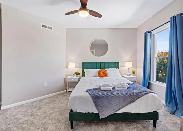 Spacious 4‑Br Mt. Washington Home Skyline Views