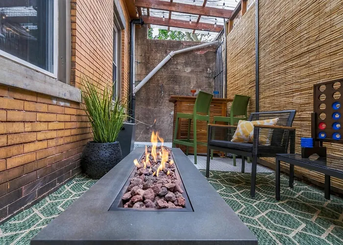 Dedicated Parking King Bed Arcade Patio