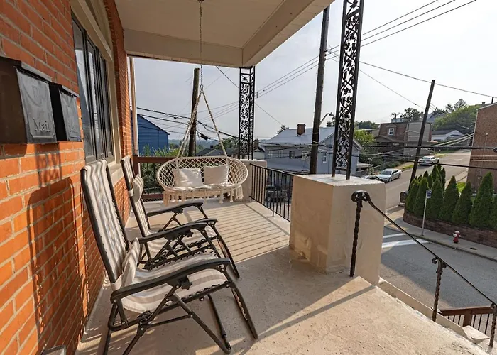 Bright Mount Washington 3Br With Deck