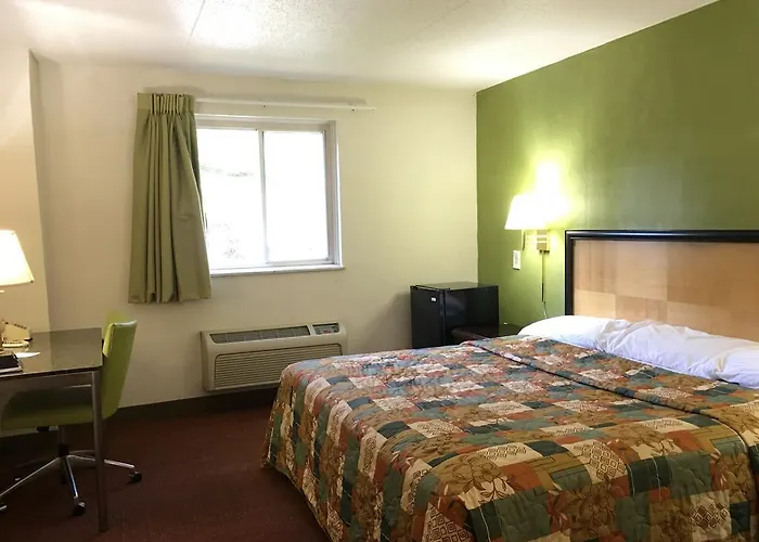 Comfort Inn & Suites Pittsburgh